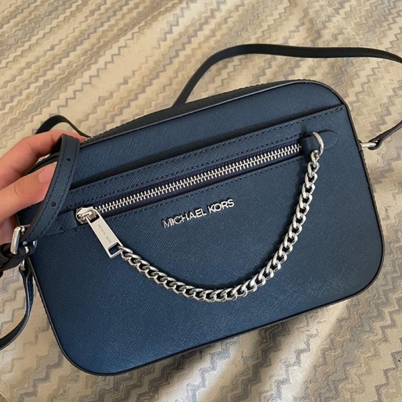 NWT Michael Kors Jet Set Large Saffiano Leather Crossbody Bag - Picture 4 of 4